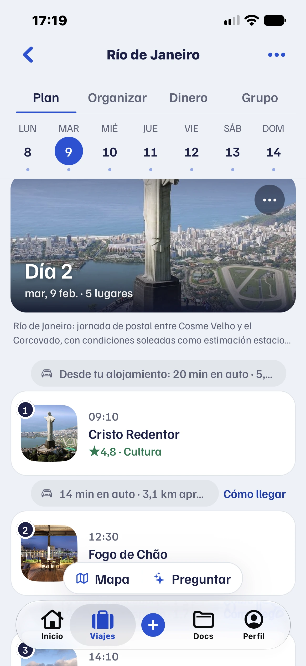 Itinerario de Río de Janeiro, día 2: Cristo Redentor a las 9:10 y Fogo de Chão a las 12:30, con 14 minutos en auto entre ambos.