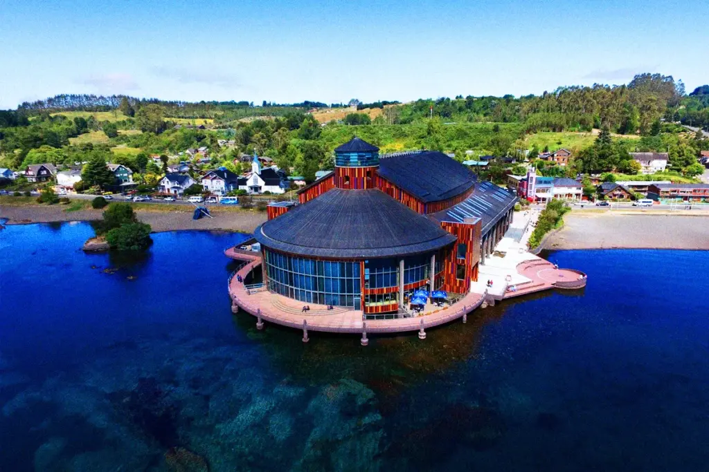 teatro del lago lago llanquihue frutillar bajo turismo chile